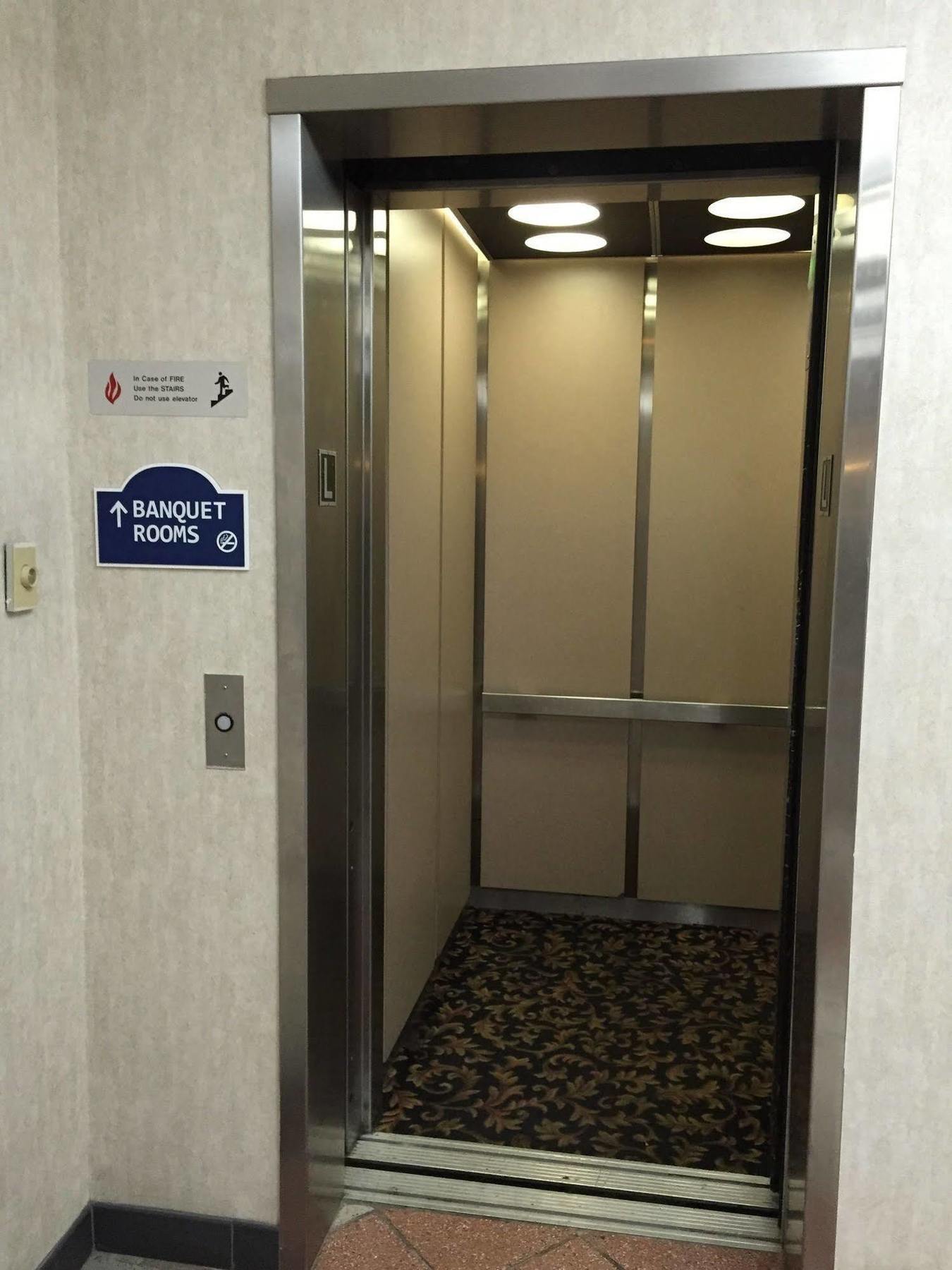 Kaiser Hotel Бриджтон Экстерьер фото